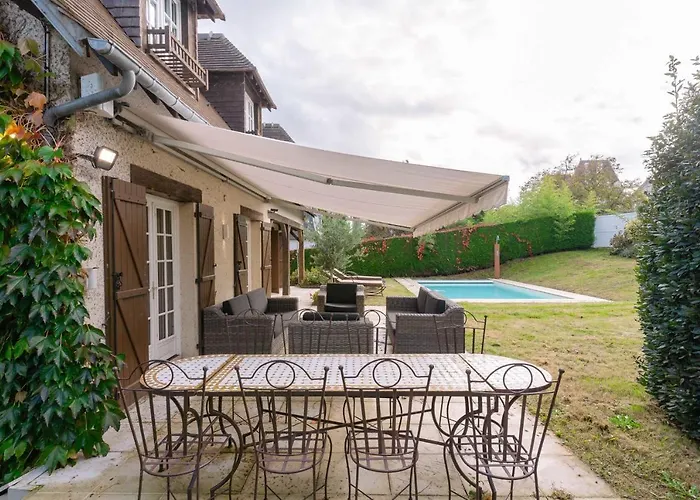 Norman House 160M2 With Pool At The Hippodrome